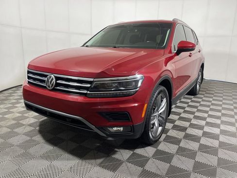 Used 2018 Volkswagen Tiguan SEL Premium w/ 3rd Row Seat Package image 4