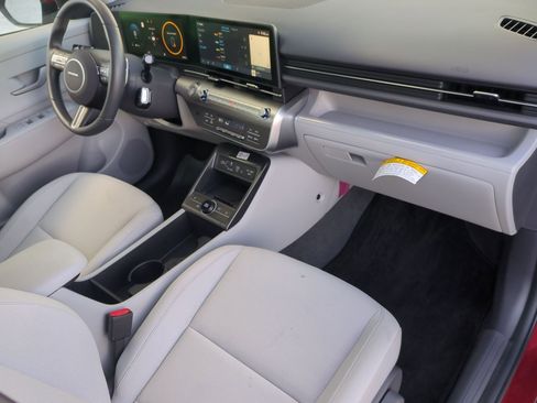 Certified 2025 Hyundai Kona SEL FWD image 10
