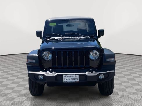 Used 2022 Jeep Wrangler Unlimited Sport AWD/4WD image 8