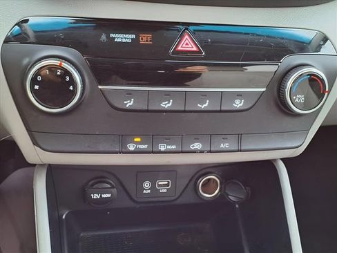 Used 2021 Hyundai Tucson SE image 20
