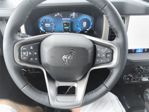 New 2026 Ford Bronco Outer Banks w/ Sasquatch Package AWD/4WD image 31