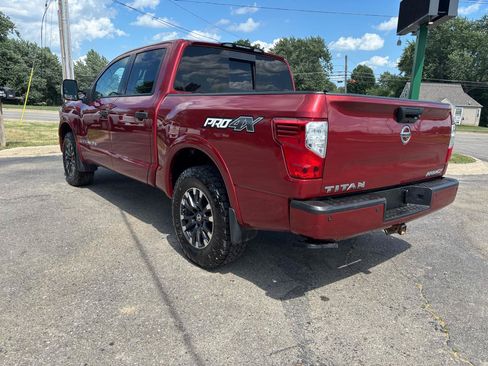 Used 2018 Nissan Titan PRO-4X AWD/4WD image 3