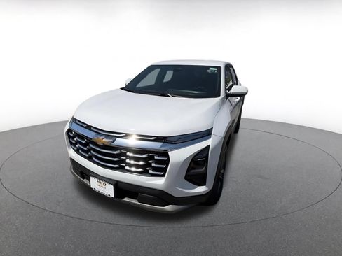 Used 2025 Chevrolet Equinox LT FWD image 7