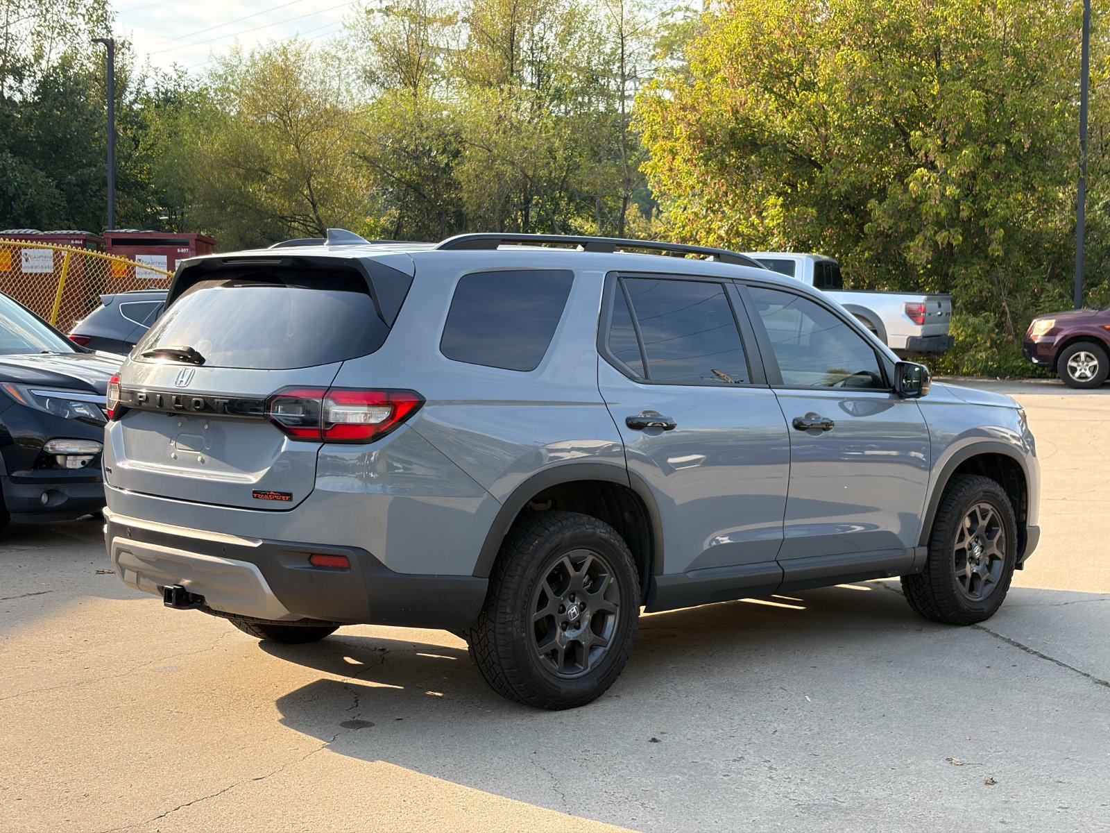 Used 2025 Honda Pilot TrailSport image 5
