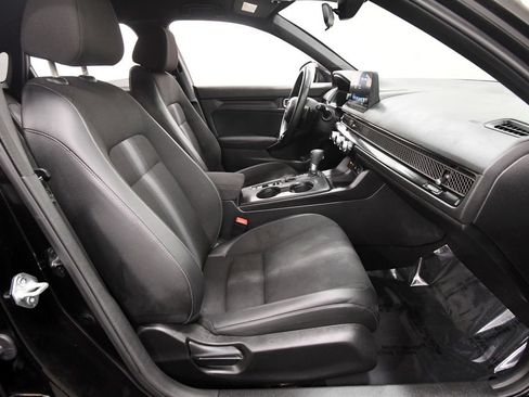 Certified 2025 Honda Civic Sport image 17