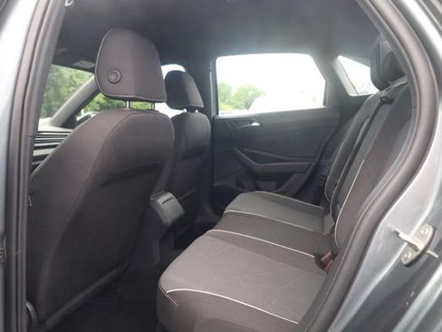 Certified 2025 Volkswagen Jetta Sport FWD image 19