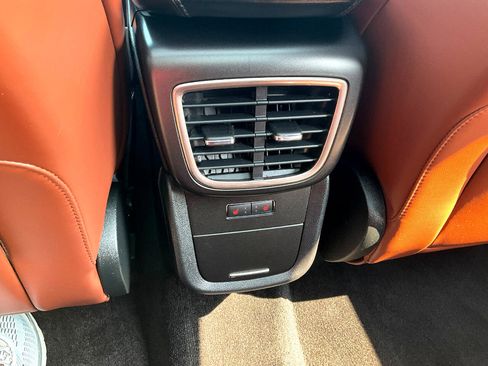 Used 2018 Lincoln MKX Reserve w/ Lincoln MKX Climate Package image 28