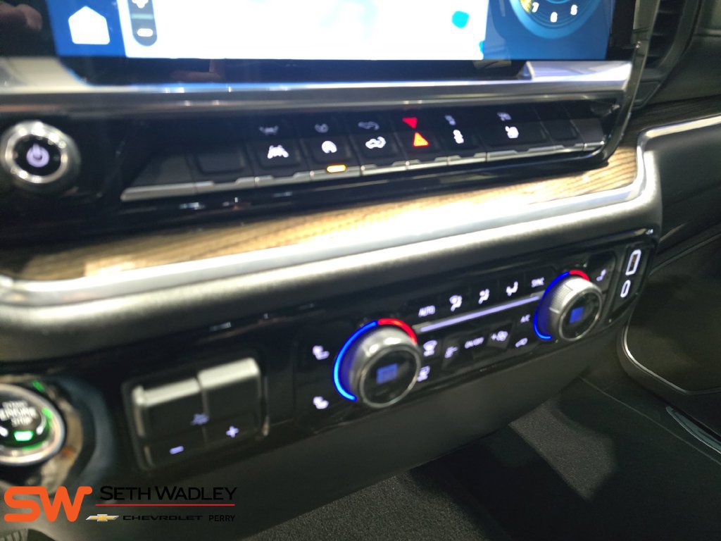 Used 2026 Chevrolet Silverado 1500 LT AWD/4WD image 23