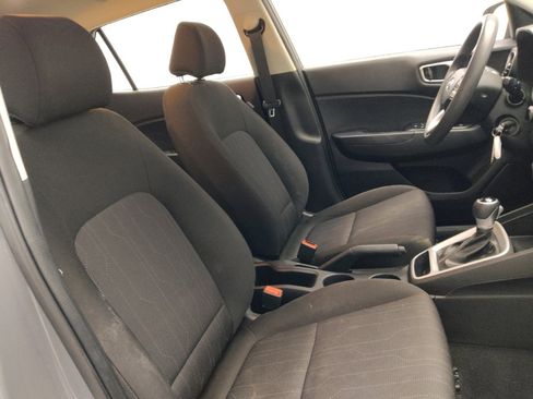 Used 2021 Hyundai Venue SE FWD image 21