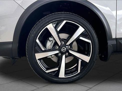 Certified 2022 Nissan Rogue Sport SL w/ Premium Package AWD/4WD image 11