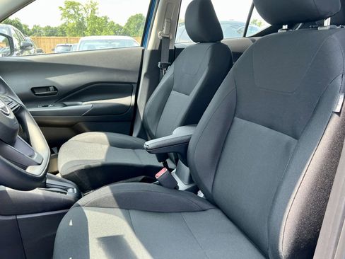 New 2024 Nissan Kicks S image 3