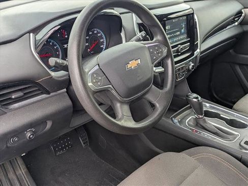 Certified 2019 Chevrolet Traverse LS FWD image 9