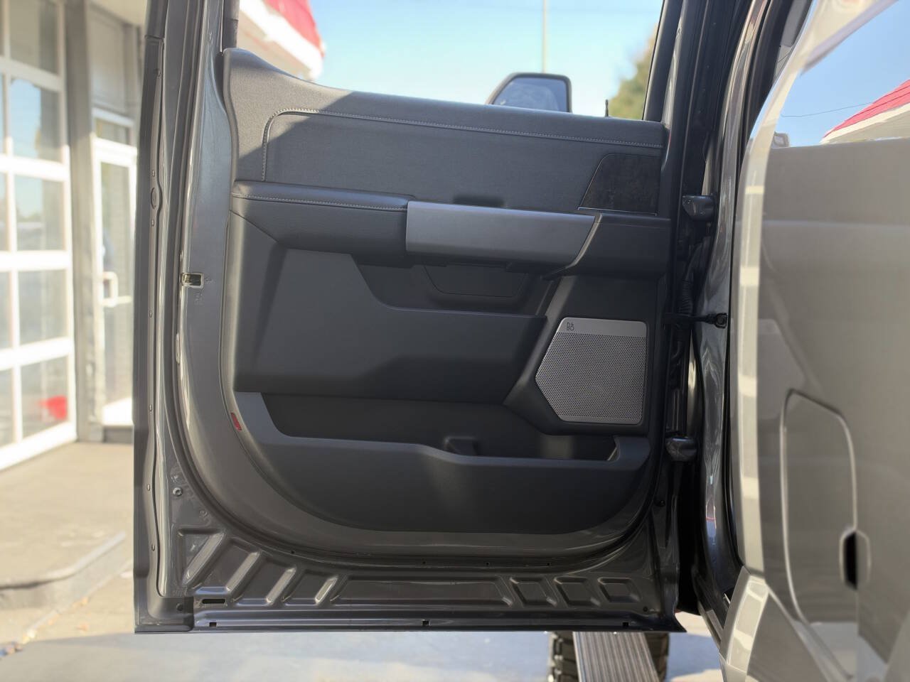 Used 2023 Ford F250 Lariat AWD/4WD image 33