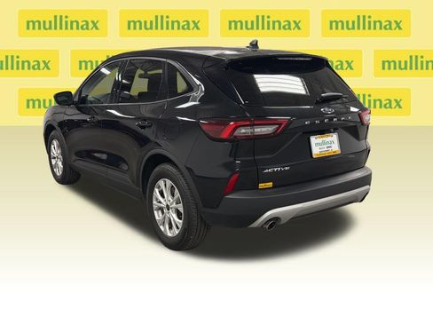 Used 2025 Ford Escape Active FWD image 12