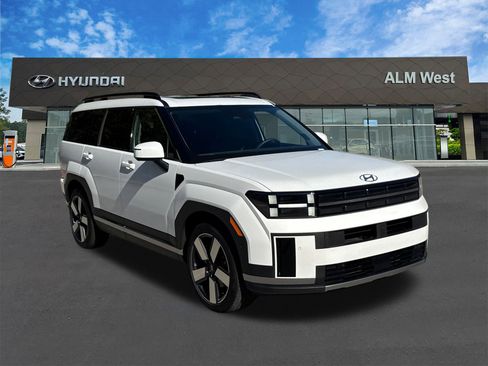Used 2024 Hyundai Santa Fe Limited image 3