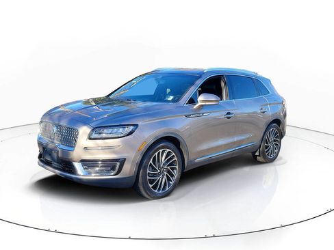 Used 2019 Lincoln Nautilus Reserve image 2