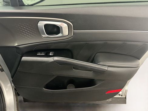 Used 2021 Kia Sorento SX AWD/4WD image 36