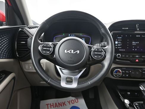 Certified 2023 Kia Soul EX image 32