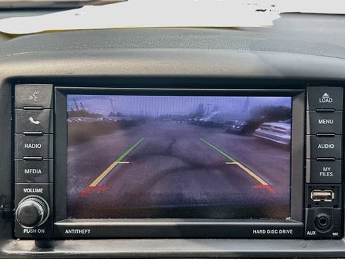 Used 2019 Dodge Grand Caravan SE FWD image 14