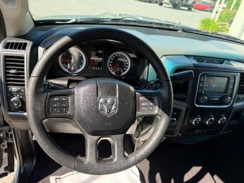 Used 2013 RAM 1500 Express AWD/4WD image 17