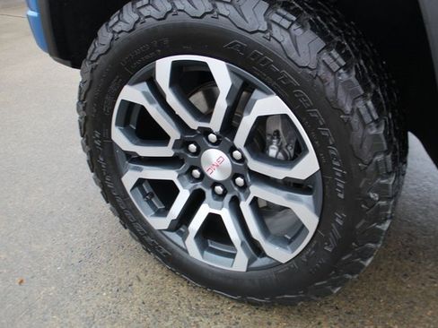 Used 2023 GMC Canyon AT4 w/ LPO, Skid Plate Package image 3