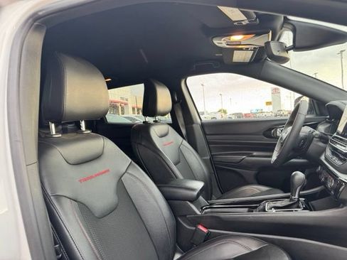 Used 2025 Jeep Compass Trailhawk AWD/4WD image 33