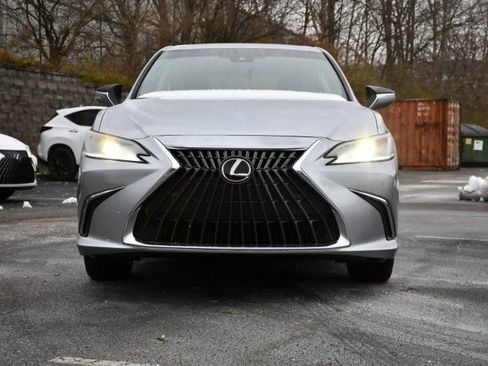 New 2025 Lexus ES 350 w/ Premium Package image 2