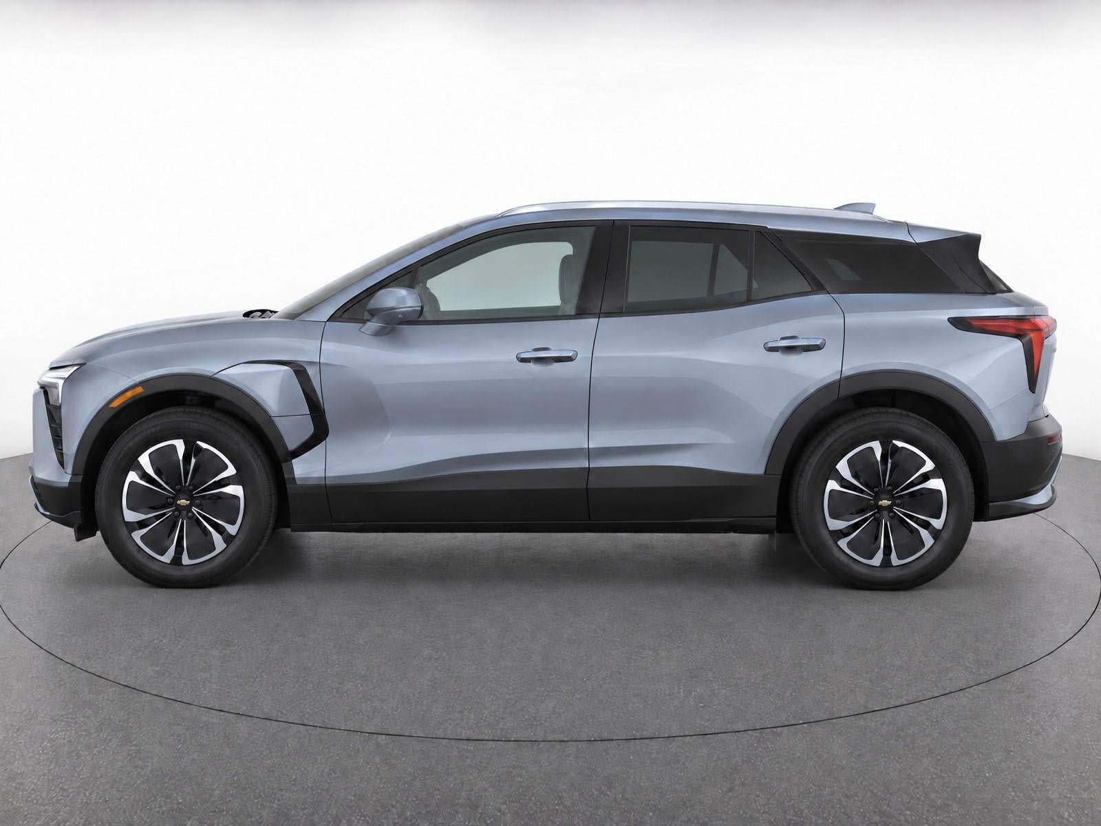 Used 2024 Chevrolet Blazer EV LT AWD/4WD image 9