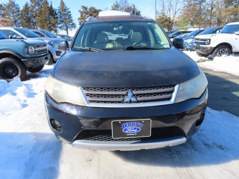 Used 2007 Mitsubishi Outlander XLS image 2
