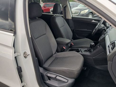 Used 2021 Volkswagen Tiguan S image 18