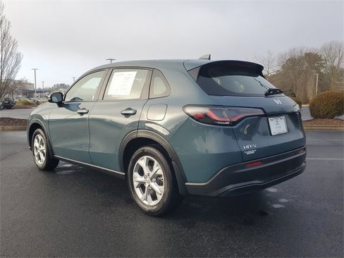 Certified 2025 Honda HR-V LX image 6