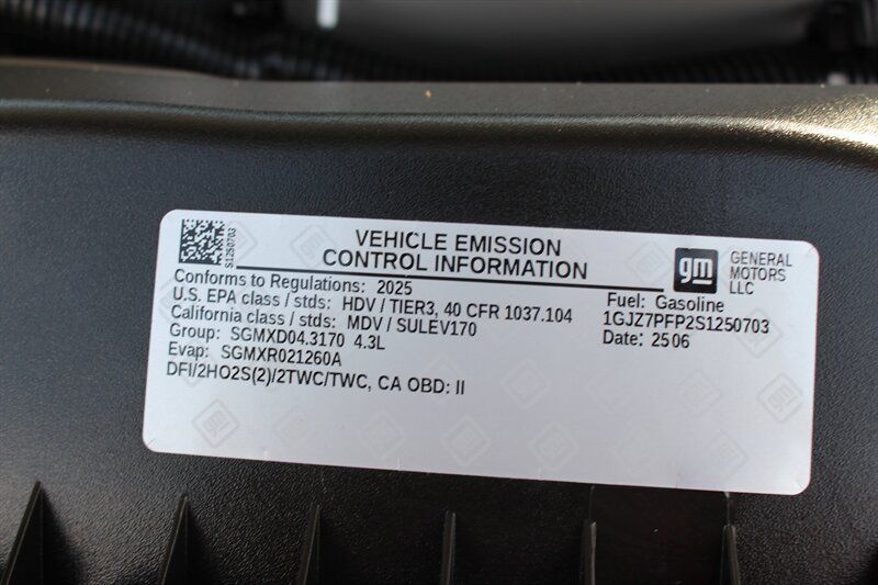 Used 2025 GMC Savana 3500 LT w/ LT Preferred Equipment Group RWD image 34