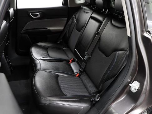 Used 2022 Jeep Compass Latitude w/ Convenience Group FWD image 11