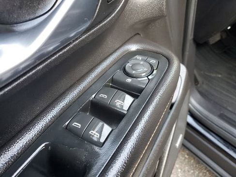 Used 2019 GMC Terrain SLT w/ Preferred Package image 17