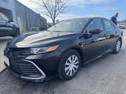 Used 2024 Toyota Camry LE image 2