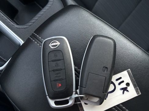 Used 2024 Nissan Sentra SV image 28