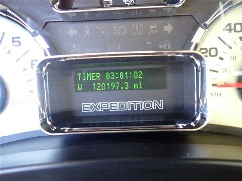 Used 2014 Ford Expedition EL XLT w/ Equipment Group 202A image 26