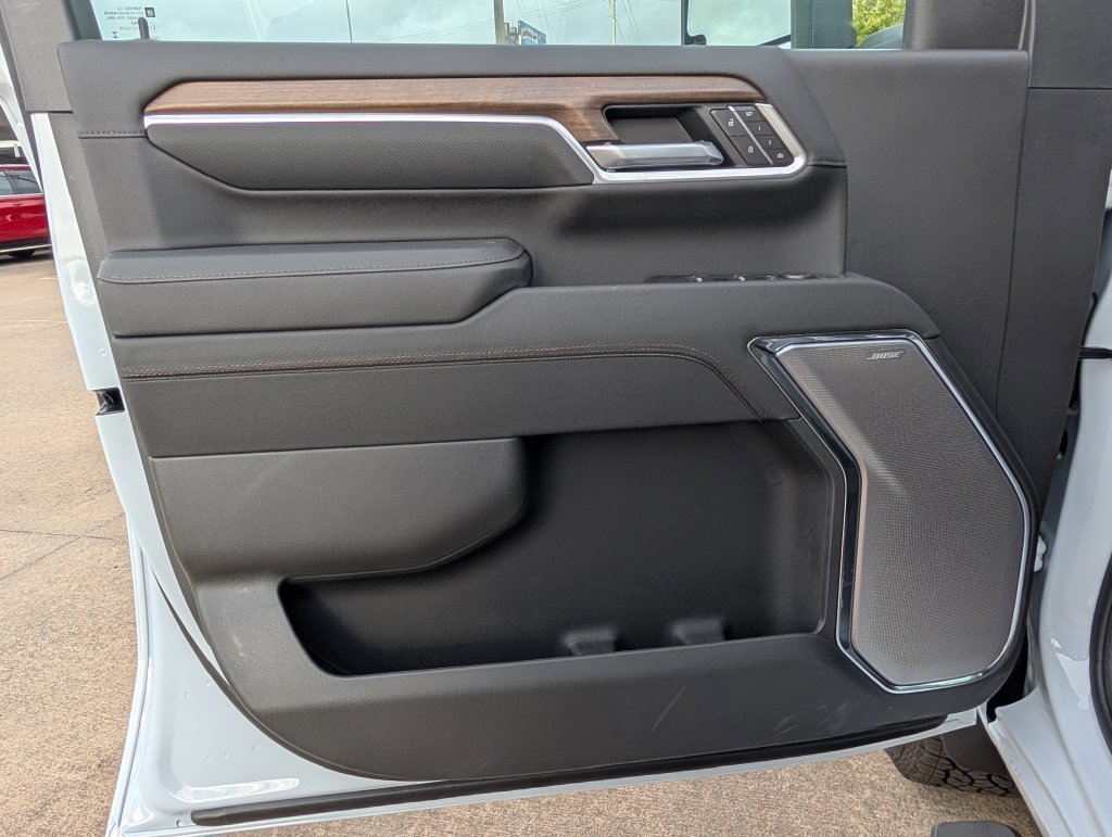New 2026 Chevrolet Silverado 2500 High Country w/ High Country Premium Package AWD/4WD image 12