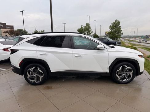 Used 2023 Hyundai Tucson Limited w/ Cargo Package FWD image 6