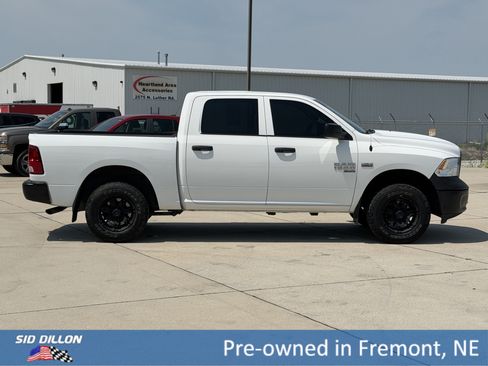Used 2019 RAM 1500 Tradesman w/ Popular Equipment Group AWD/4WD image 3