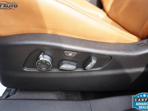 Used 2019 Cadillac XT4 Premium Luxury w/ Technology Package FWD image 28