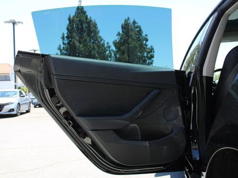 Used 2022 Tesla Model 3 Long Range AWD/4WD image 14