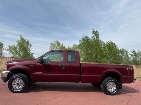 Used 2004 Ford F250 4x4 SuperCab Super Duty image 4