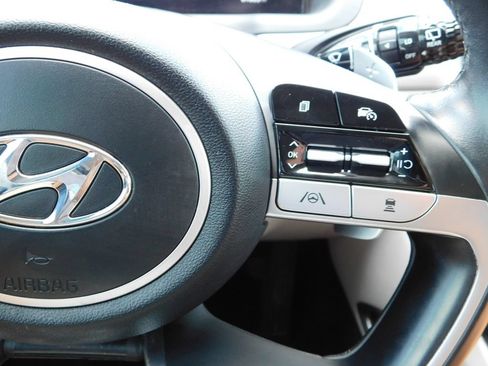Used 2022 Hyundai Tucson Limited w/ Cargo Package AWD/4WD image 31