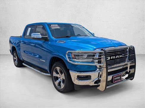 Used 2022 RAM 1500 Laramie AWD/4WD image 3