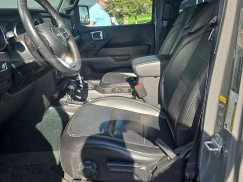 Used 2023 Jeep Wrangler Unlimited Sahara w/ Cold Weather Group image 12