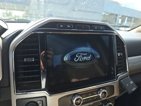 Used 2022 Ford F450 Lariat w/ Lariat Ultimate Package image 11