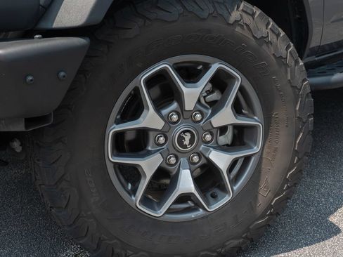 Used 2023 Ford Bronco Badlands AWD/4WD image 2