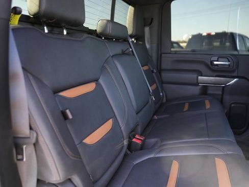 Used 2022 GMC Sierra 2500 AT4 w/ AT4 Preferred Package image 17