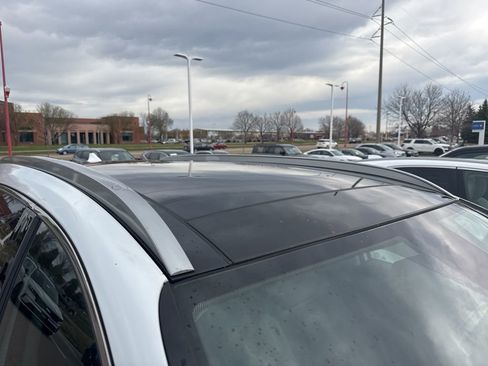 Used 2019 Hyundai Santa Fe Limited image 5